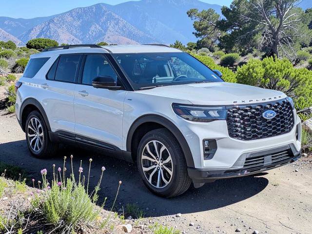 Certified 2025 Ford Explorer ST-Line AWD/4WD image 8