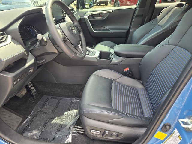 Used 2022 Toyota RAV4 XSE AWD/4WD image 15