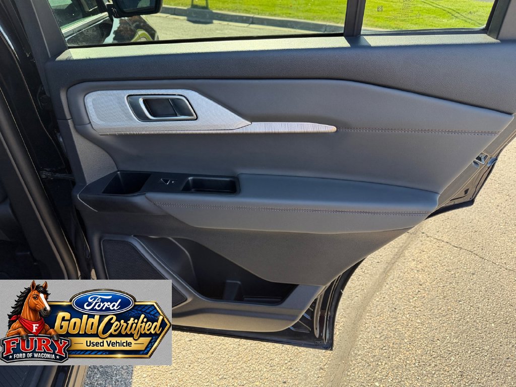 Certified 2025 Ford Explorer Active AWD/4WD image 21