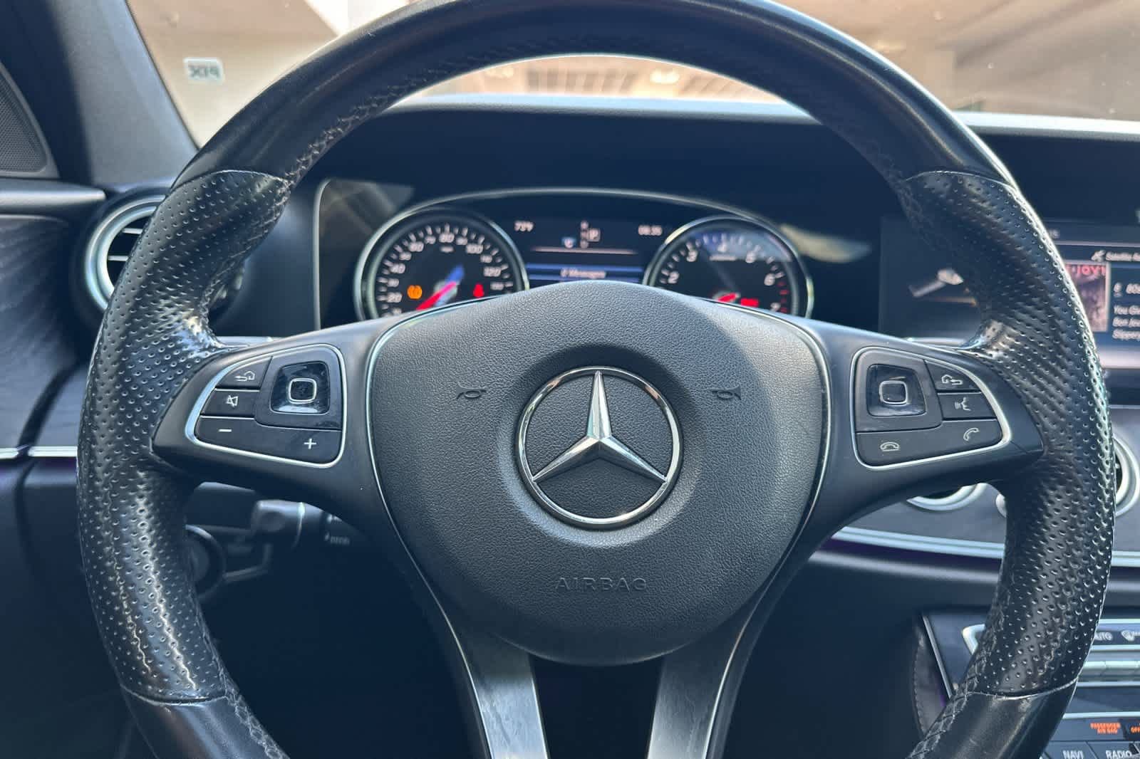 Used 2017 Mercedes-Benz E 400 4MATIC Wagon image 24