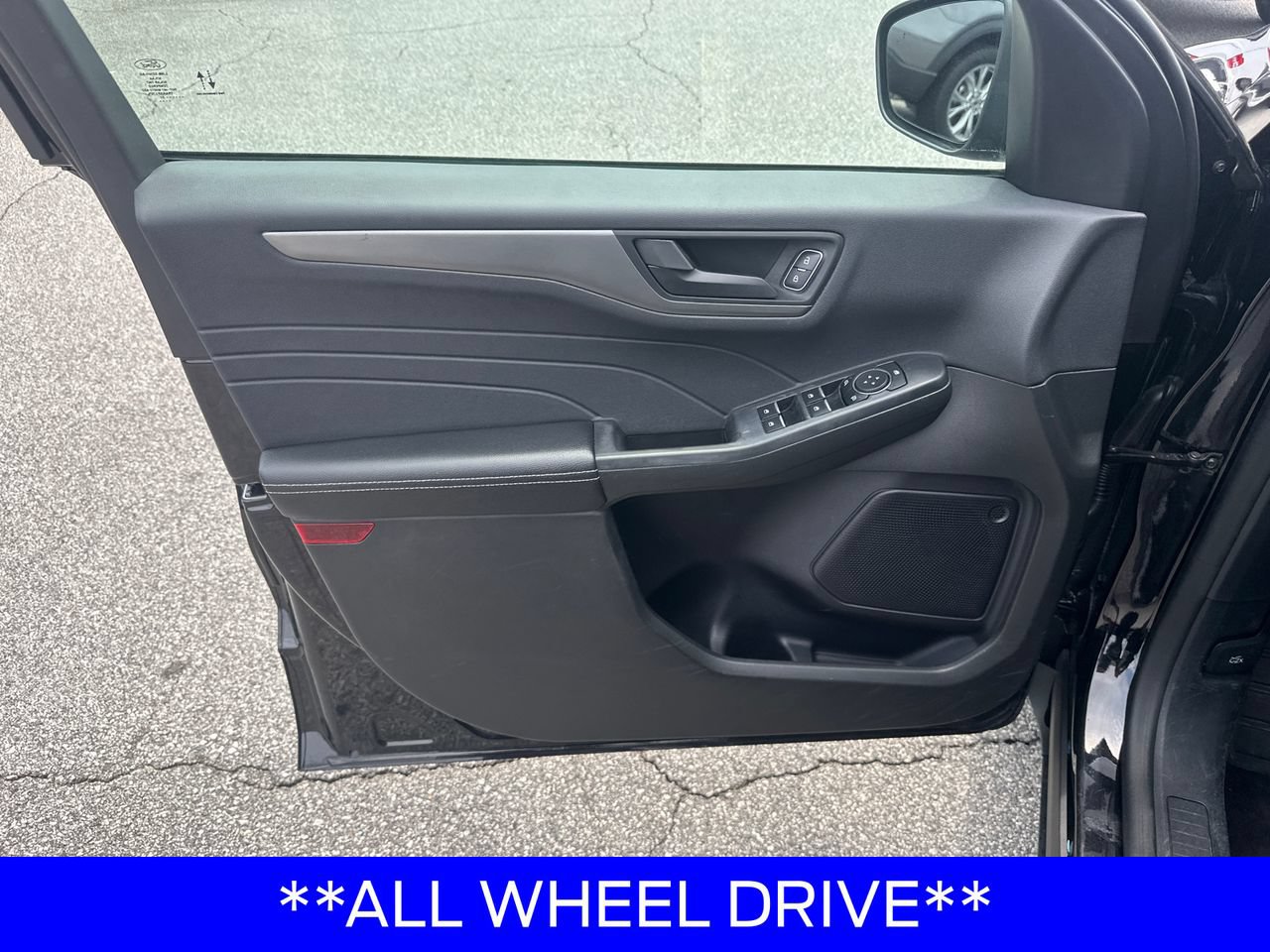 Certified 2024 Ford Escape Active AWD/4WD image 11