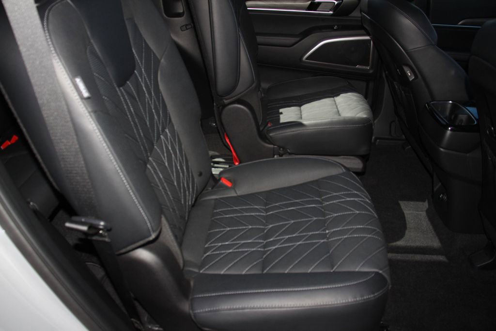 Used 2023 Kia Telluride EX X-Line AWD/4WD image 25