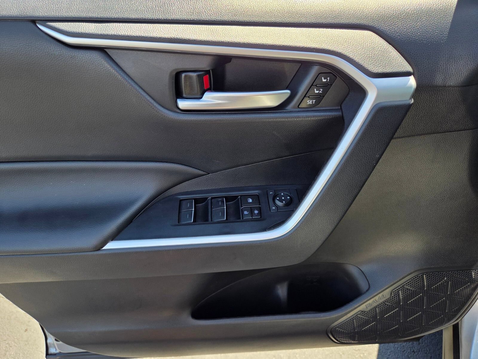 Used 2024 Toyota RAV4 XLE Premium w/ Weather Package AWD/4WD image 18
