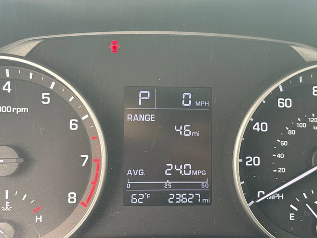 Used 2017 Hyundai Elantra SE FWD image 17