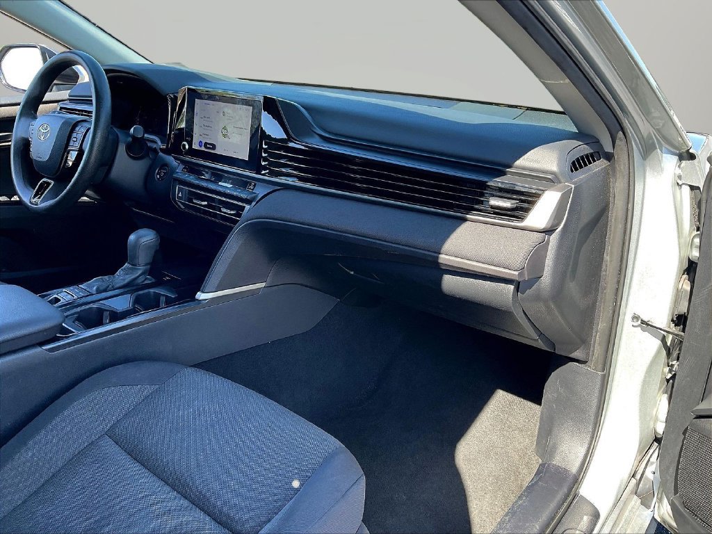 Used 2025 Toyota Camry LE FWD image 30