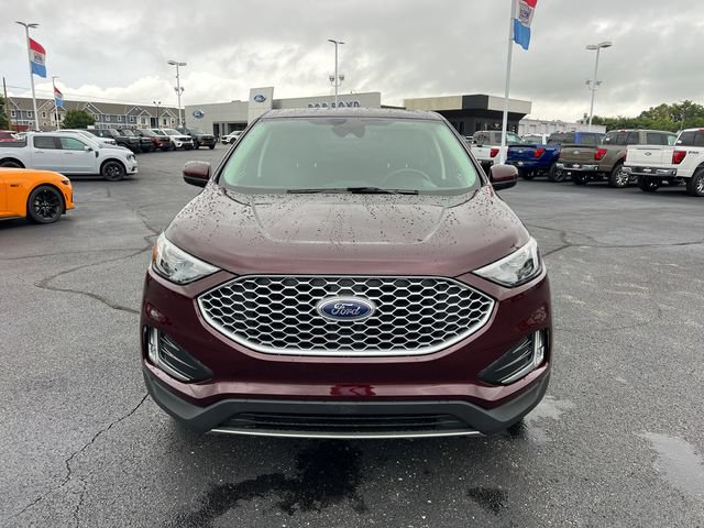 Certified 2024 Ford Edge SEL w/ Convenience Package AWD/4WD image 2