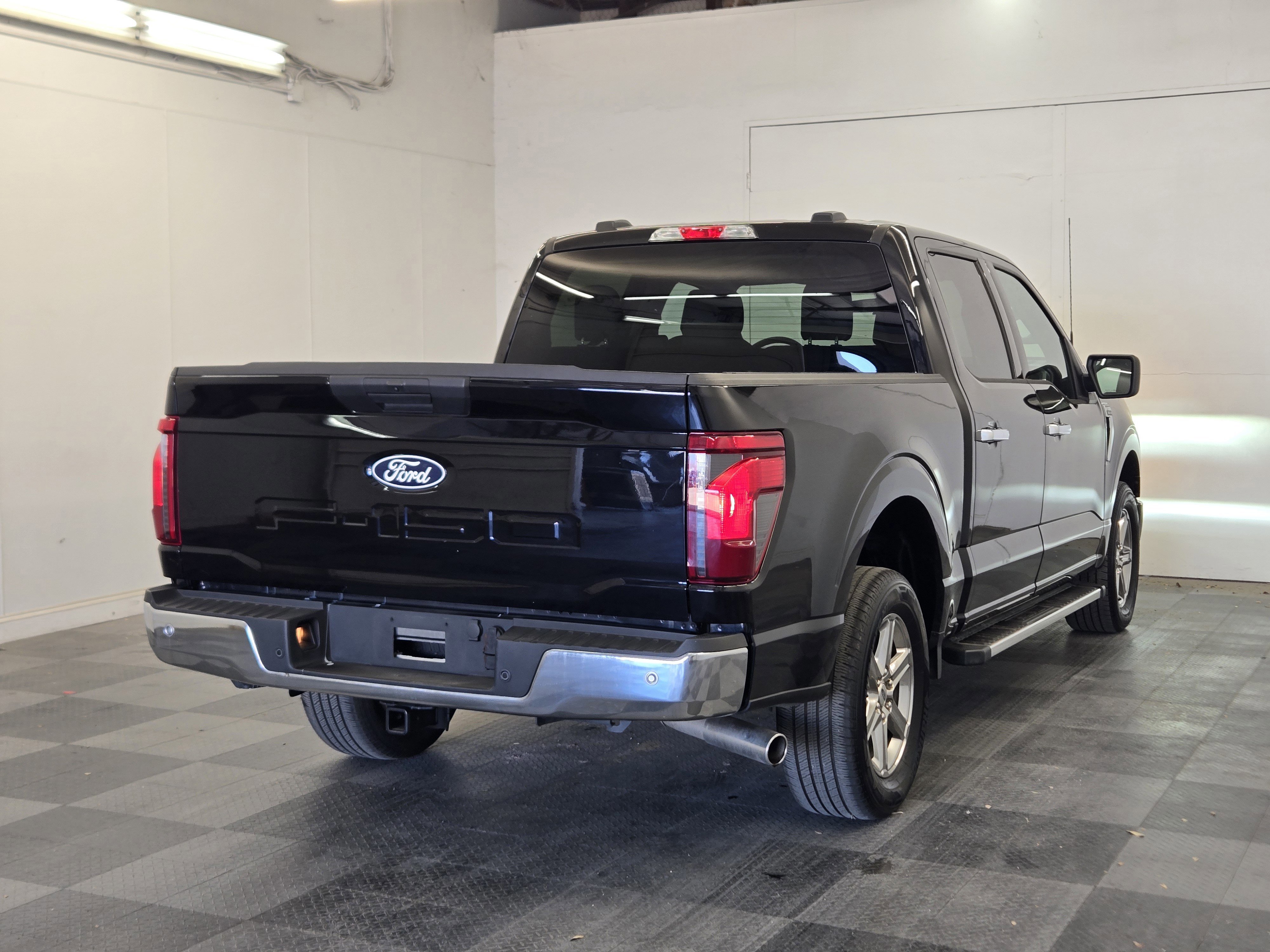 Certified 2025 Ford F150 XLT w/ Equipment Group 301A Standard image 4