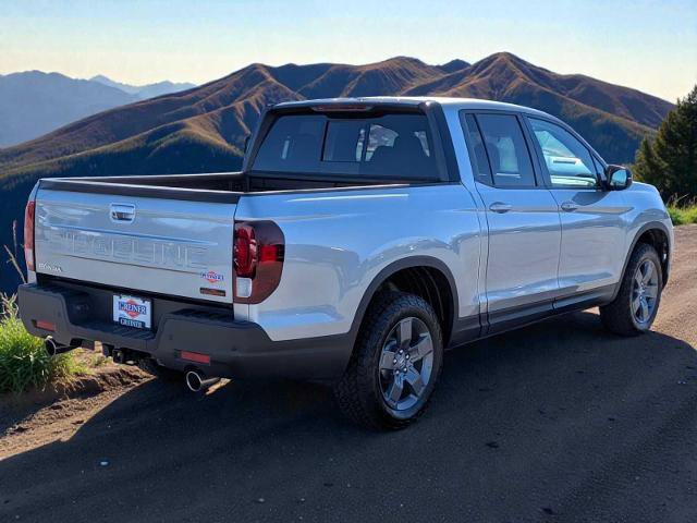 Used 2025 Honda Ridgeline TrailSport image 4