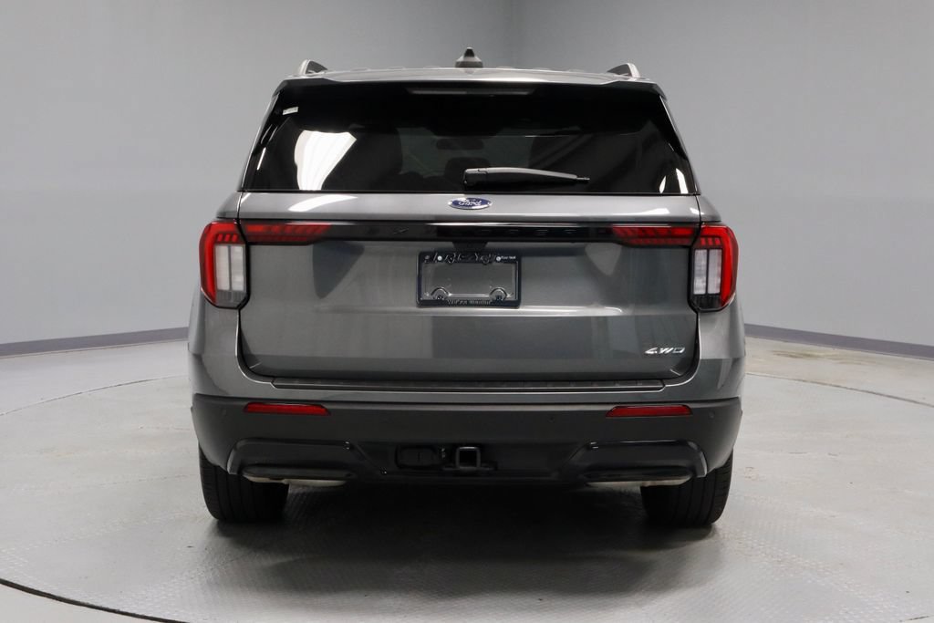 Certified 2025 Ford Explorer ST-Line w/ ST-Line Street Pack AWD/4WD image 11