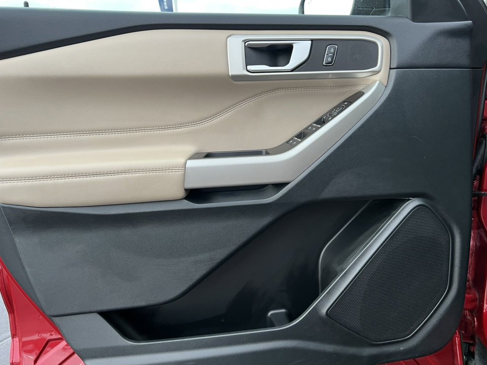 Certified 2023 Ford Explorer XLT w/ Equipment Group 202A image 16