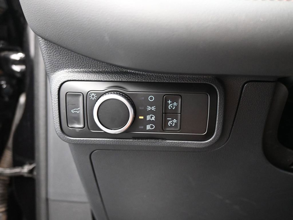 Certified 2025 Ford Explorer Active image 14