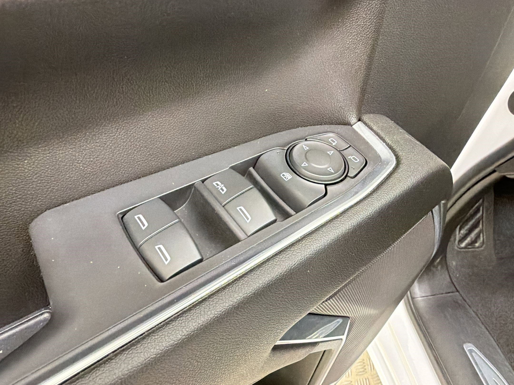 Used 2024 GMC Sierra 1500 Elevation AWD/4WD image 13