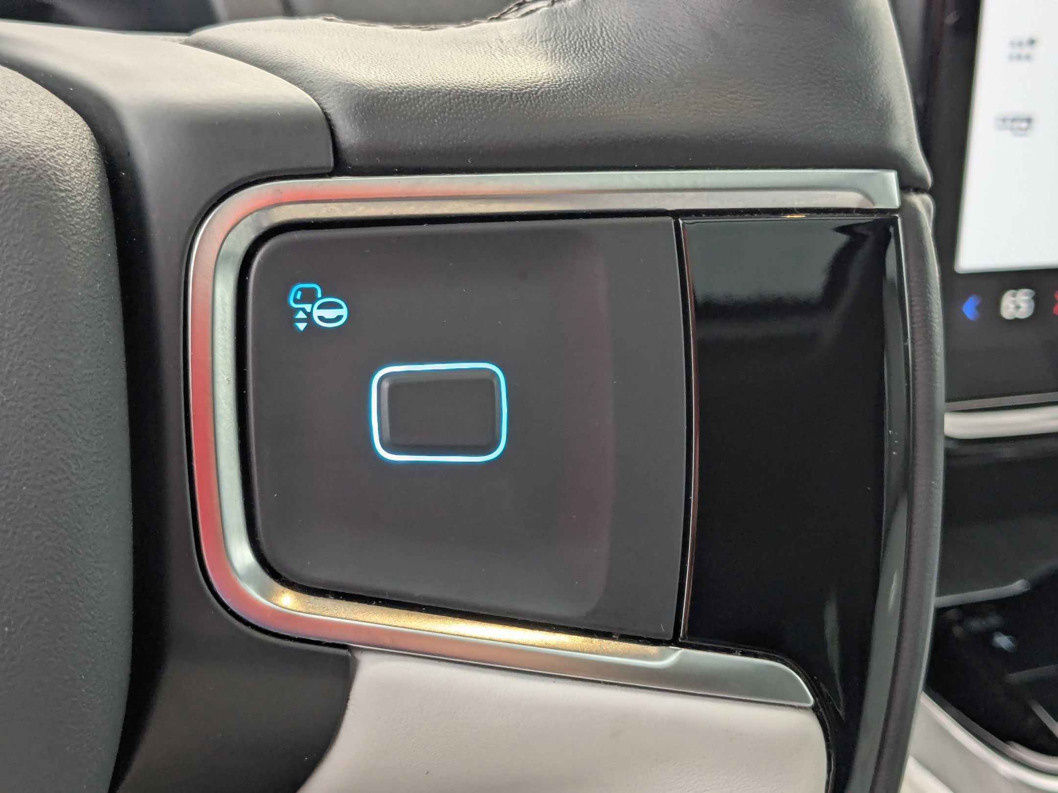 Certified 2025 Ford Expedition Platinum w/ Platinum Ultimate Package image 19