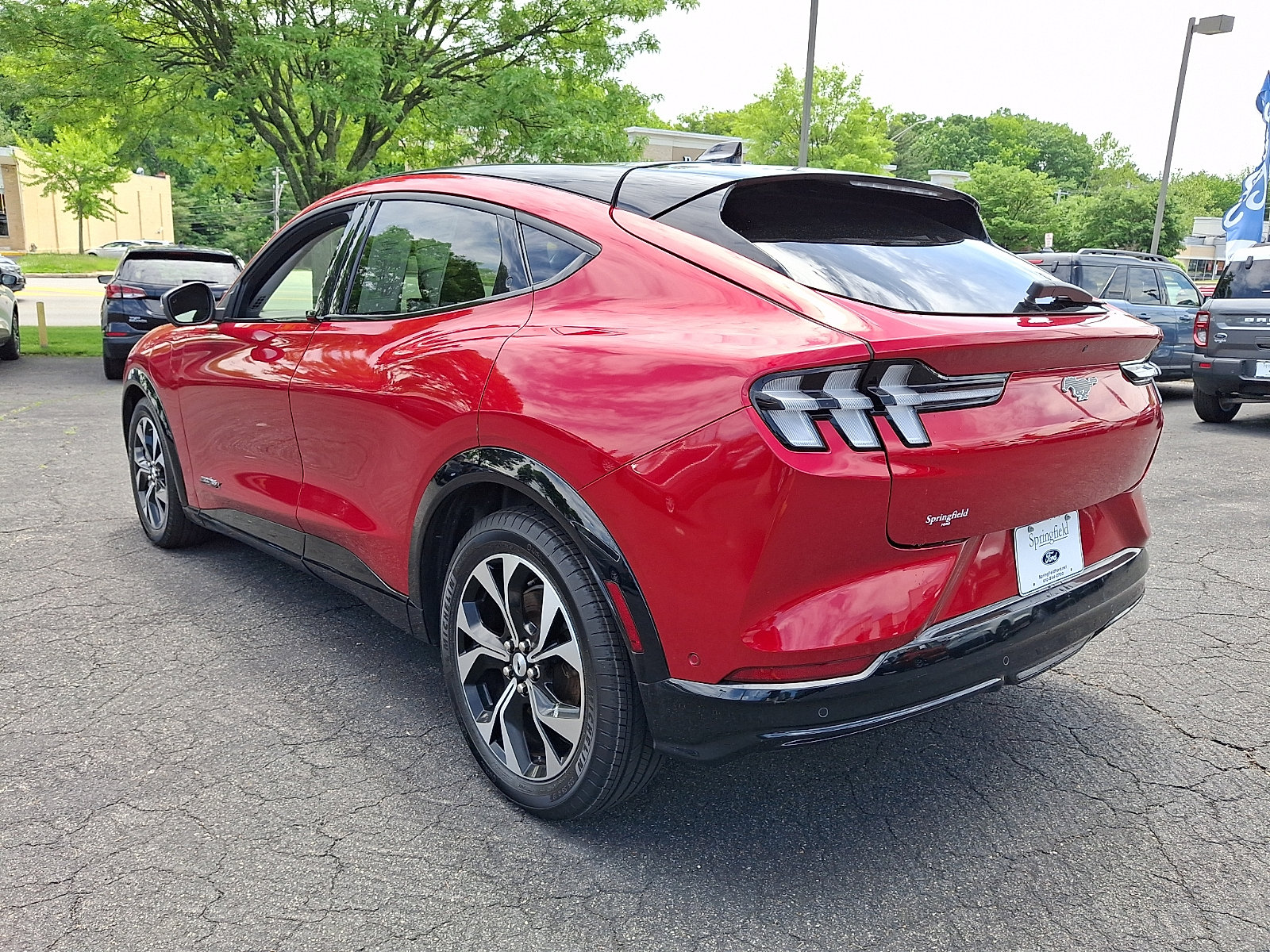 Certified 2021 Ford Mustang Mach-E Premium AWD/4WD image 4