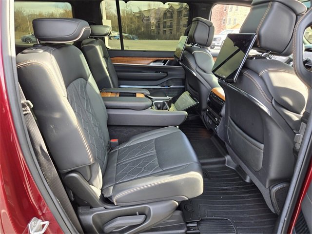 Used 2022 Jeep Grand Wagoneer Series III w/ Rear Seat Video Group 1 image 21