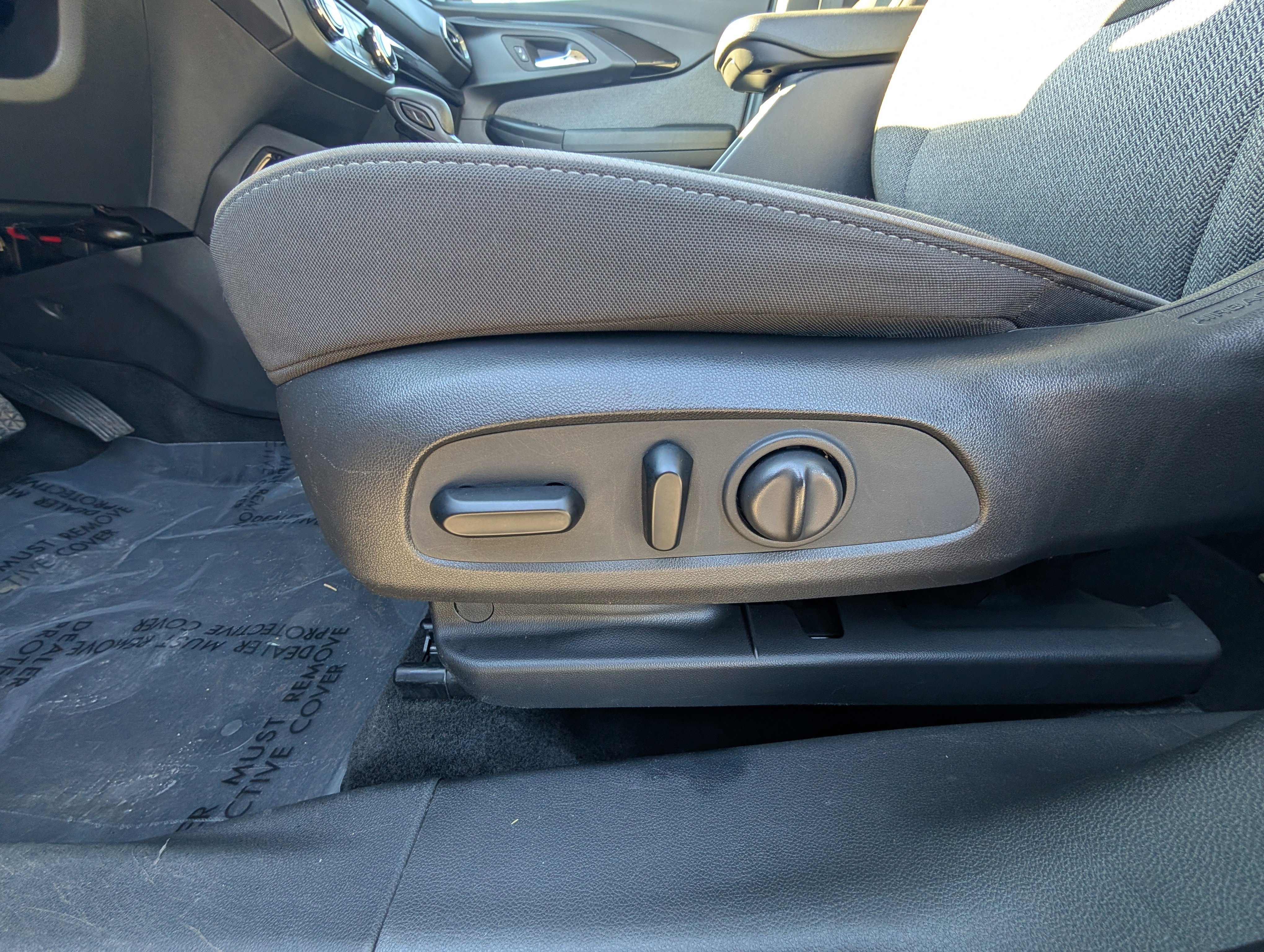 Used 2023 Chevrolet TrailBlazer LT w/ Convenience Package image 19