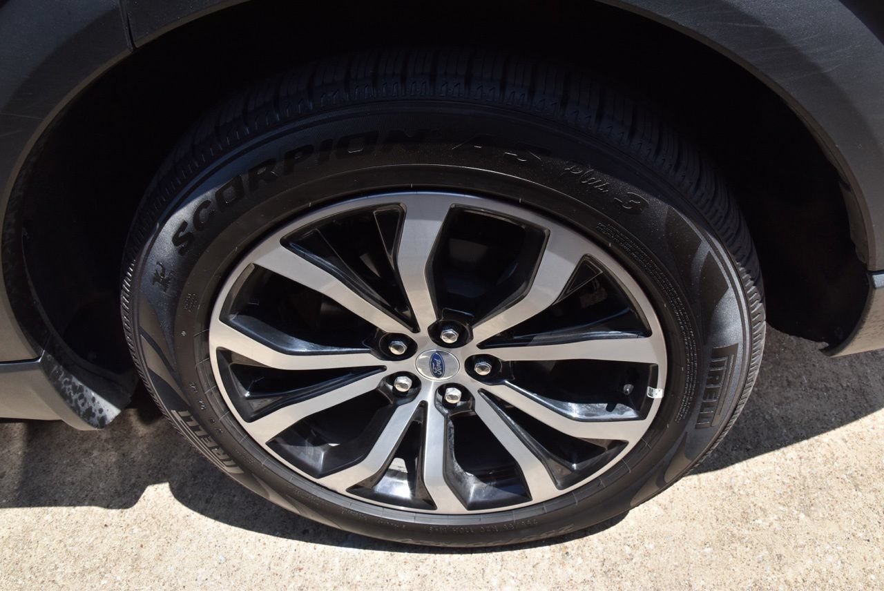 Certified 2025 Ford Explorer ST-Line RWD image 12