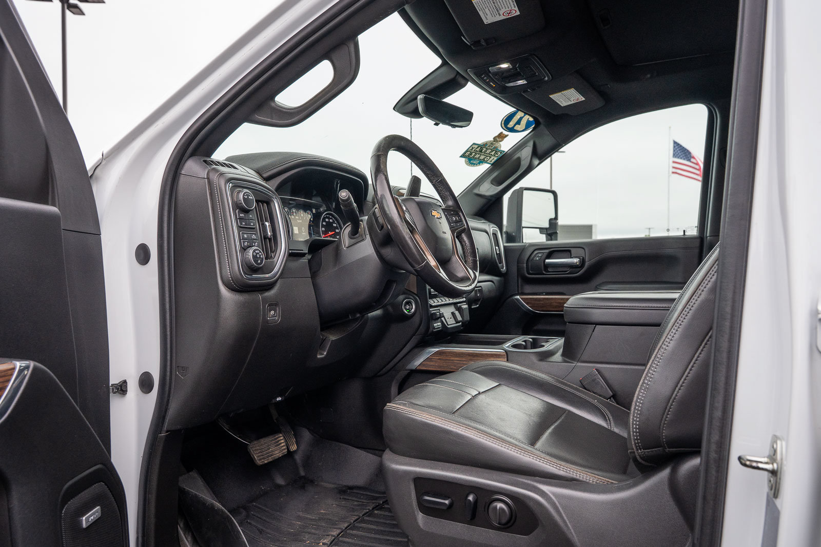 Used 2021 Chevrolet Silverado 3500 High Country AWD/4WD image 18