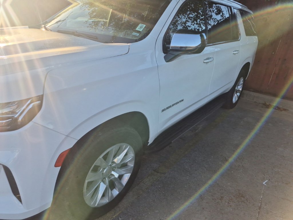 Used 2024 Chevrolet Suburban Premier RWD image 5