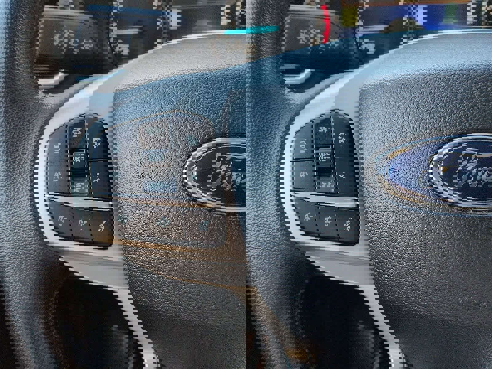 Certified 2022 Ford Explorer XLT w/ Equipment Group 202A image 26