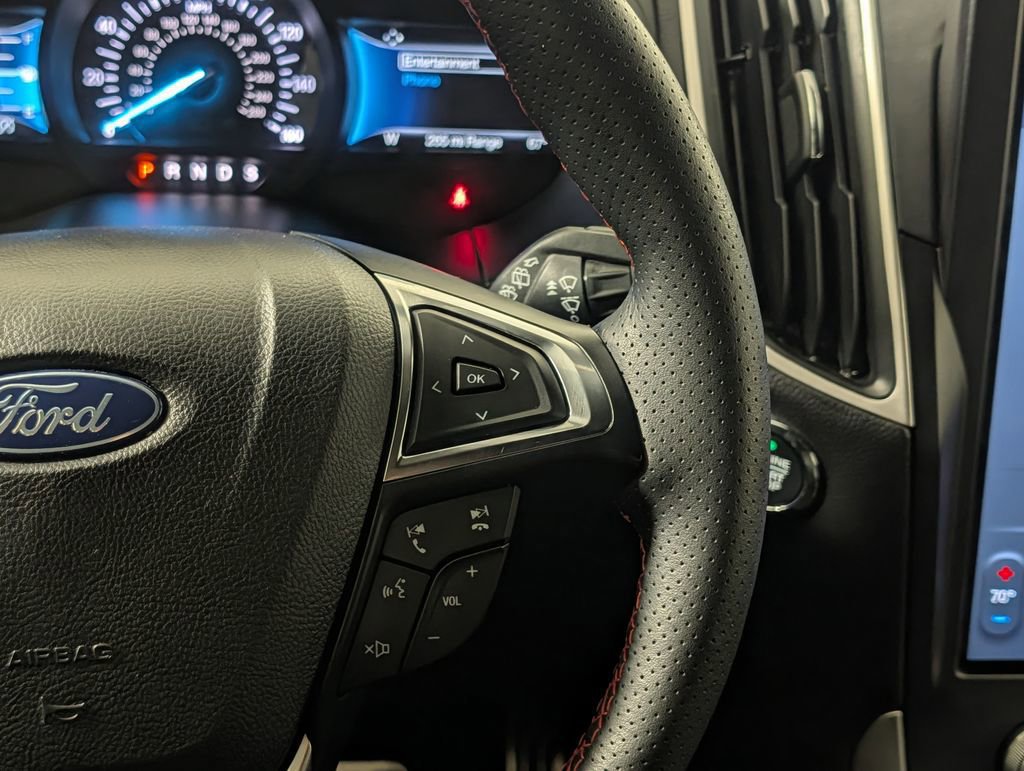 Certified 2024 Ford Edge ST-Line image 24