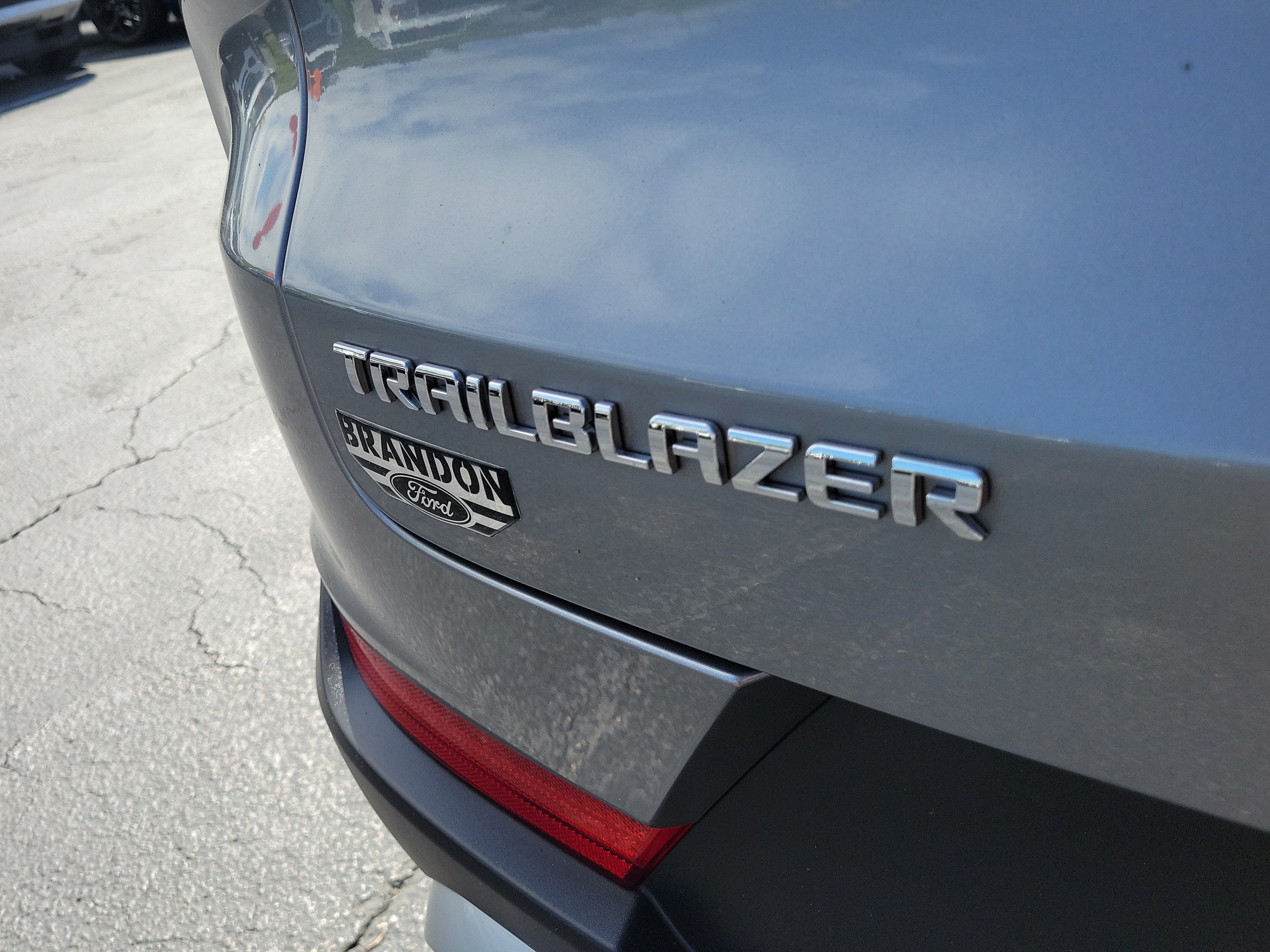 Used 2024 Chevrolet TrailBlazer LT FWD image 9