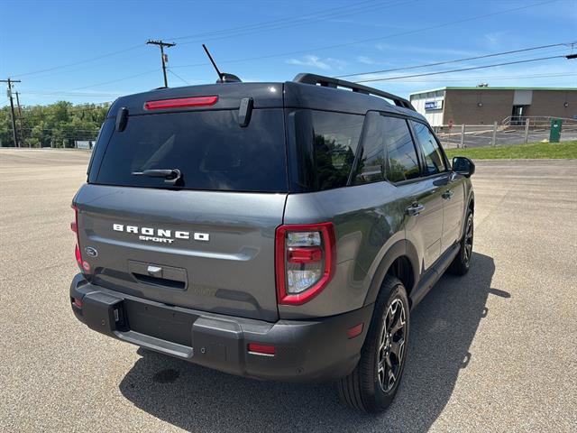 Certified 2025 Ford Bronco Sport Outer Banks w/ Outer Banks Tech Package+ AWD/4WD image 4