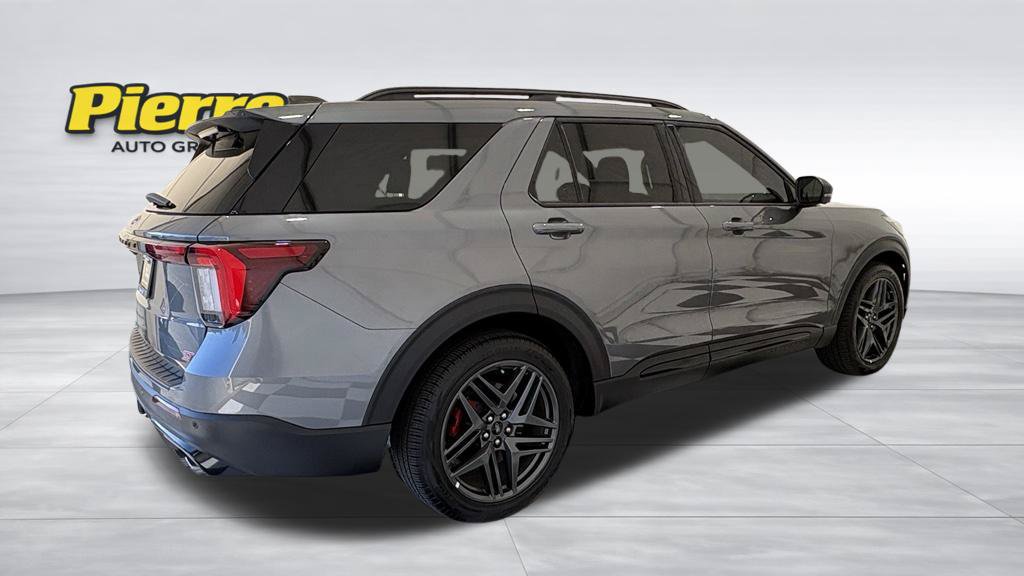 Certified 2025 Ford Explorer ST AWD/4WD image 7