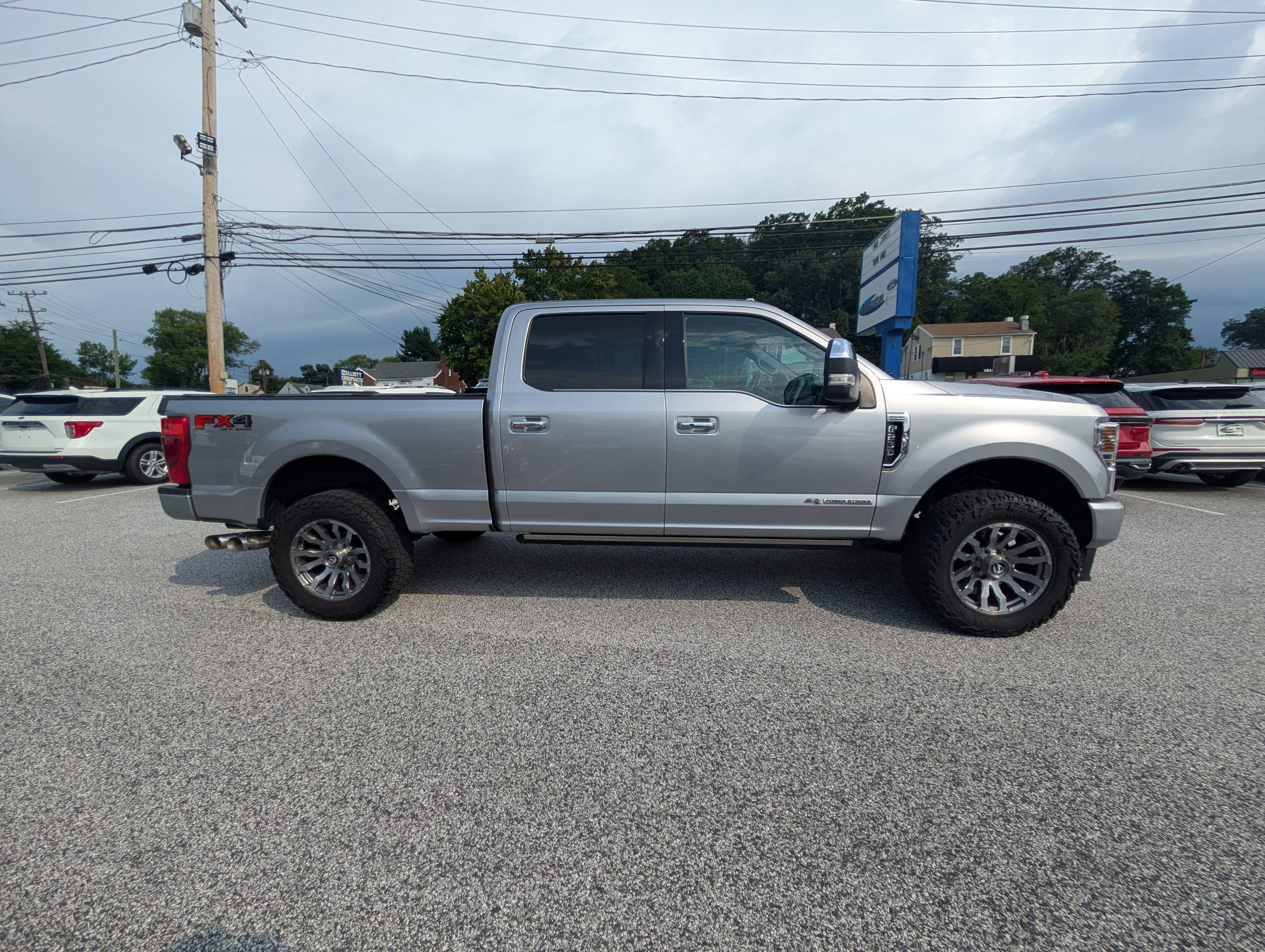 Certified 2021 Ford F250 Platinum w/ FX4 Off-Road Package AWD/4WD image 8