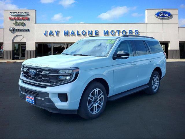 Certified 2025 Ford Expedition Active AWD/4WD image 6