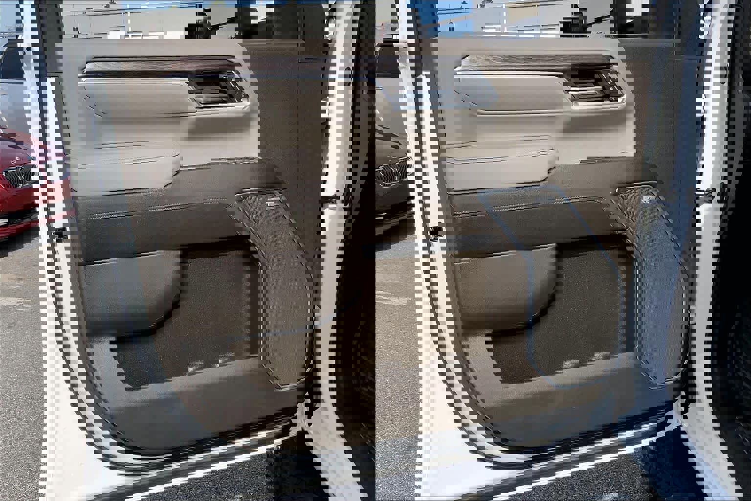 Used 2025 Chevrolet Silverado 2500 LTZ w/ LTZ Premium Package image 21