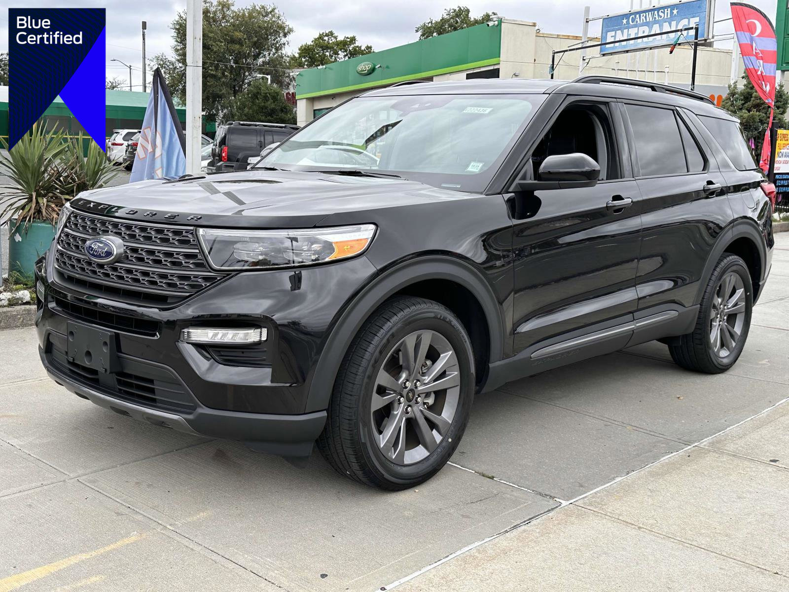 Certified 2022 Ford Explorer XLT w/ Equipment Group 202A