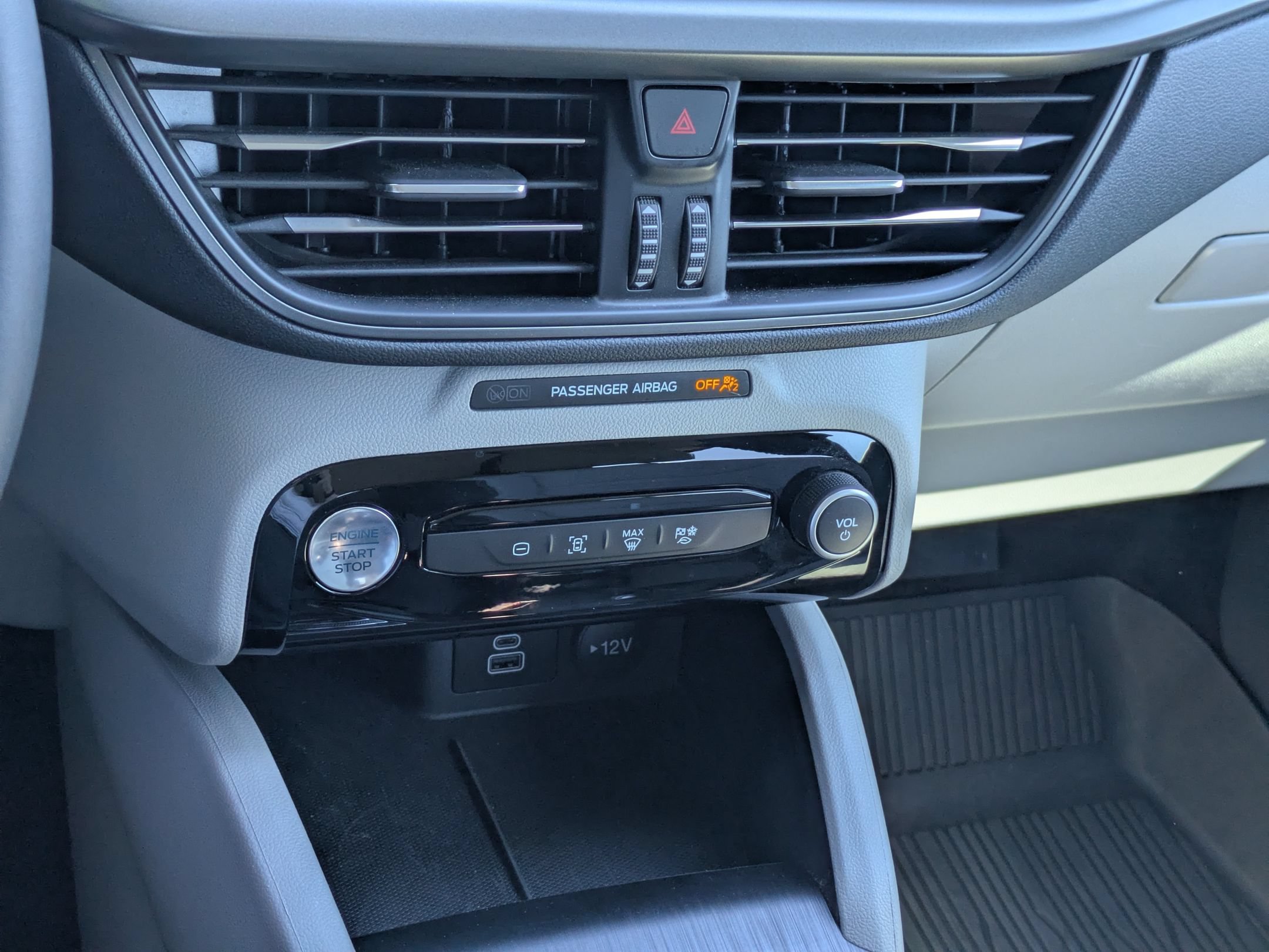 Certified 2024 Ford Escape SE FWD image 21