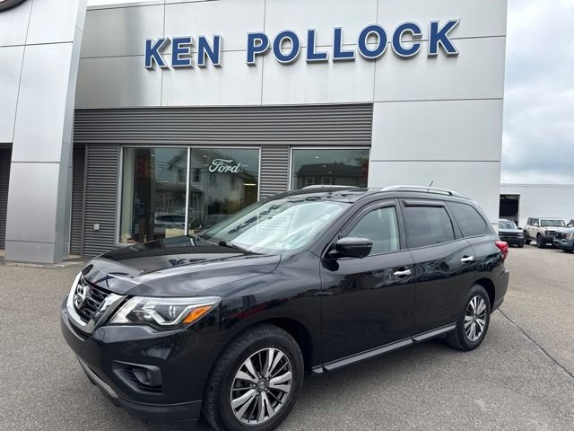 Used 2018 Nissan Pathfinder SL AWD/4WD image 2