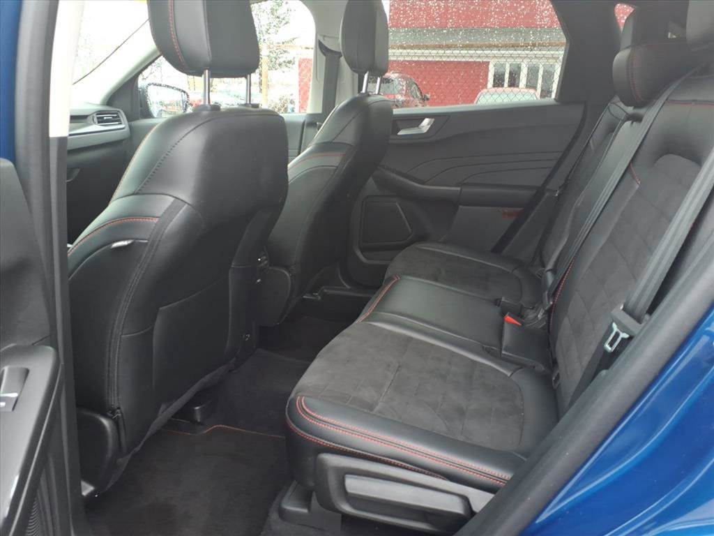 Certified 2022 Ford Escape SEL w/ SEL Stealth AWD Package image 11