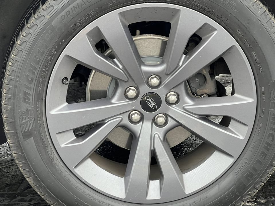 Certified 2023 Ford Explorer XLT w/ Equipment Group 202A AWD/4WD image 8