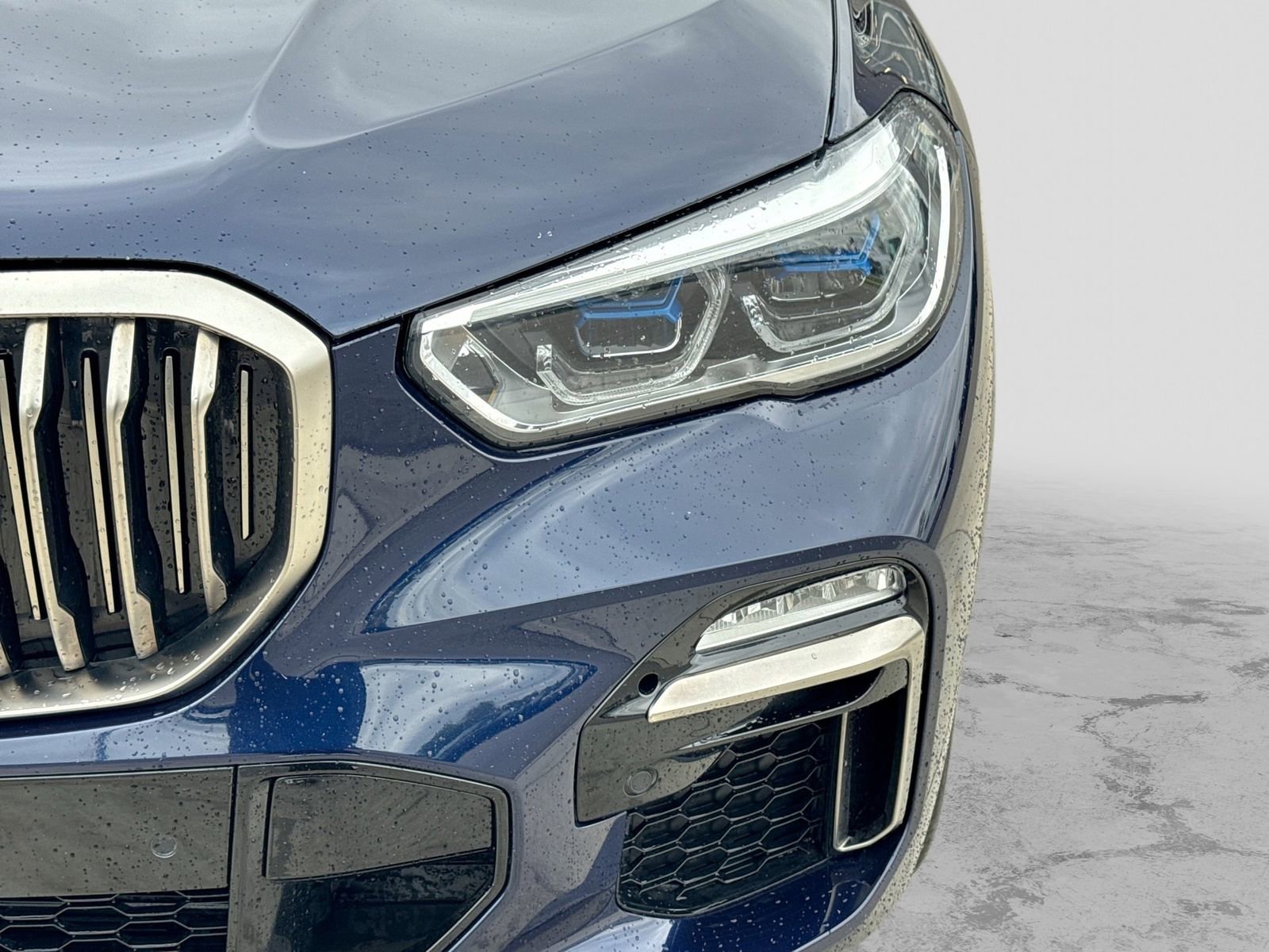 Used 2021 BMW X5 M50i AWD/4WD image 13