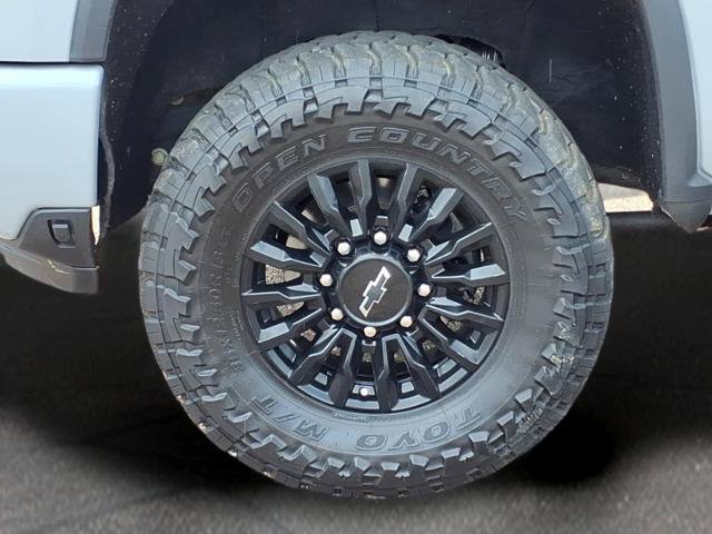 Used 2024 Chevrolet Silverado 2500 LTZ w/ LTZ Plus Package AWD/4WD image 14