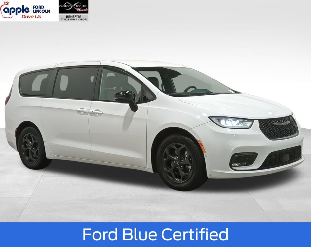 Used 2024 Chrysler Pacifica Limited FWD image 1