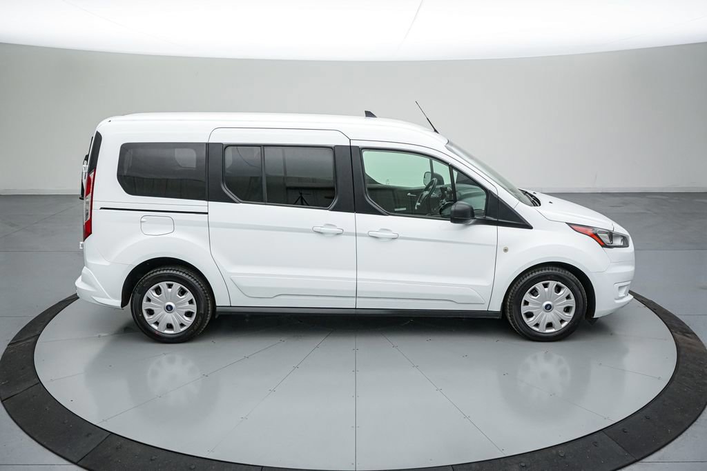 Certified 2022 Ford Transit Connect XLT image 6