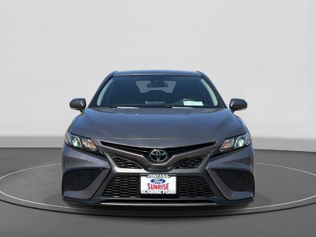 Used 2023 Toyota Camry SE FWD image 3