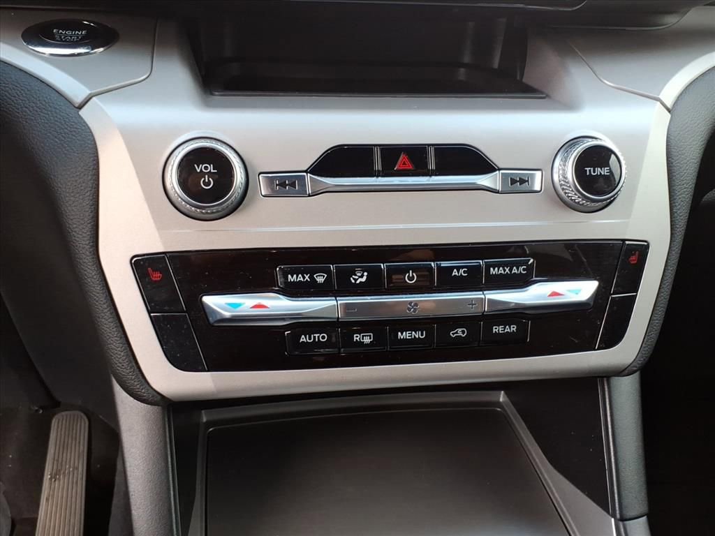 Certified 2023 Ford Explorer XLT image 21