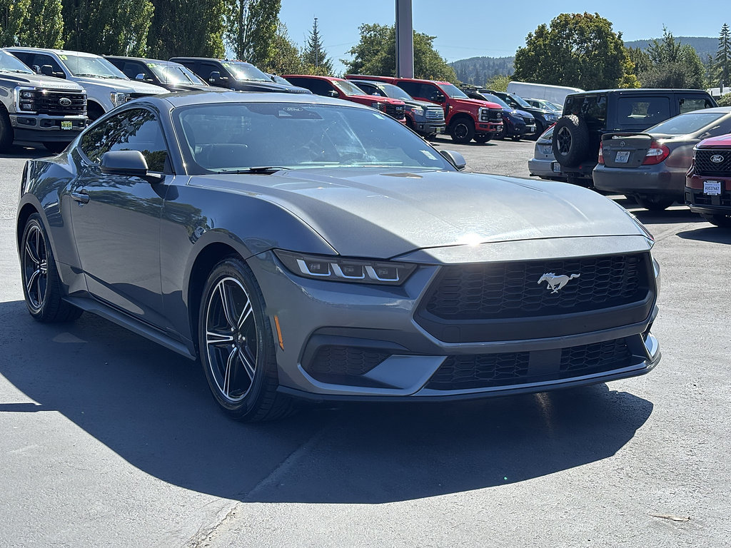 Certified 2024 Ford Mustang Coupe RWD image 3