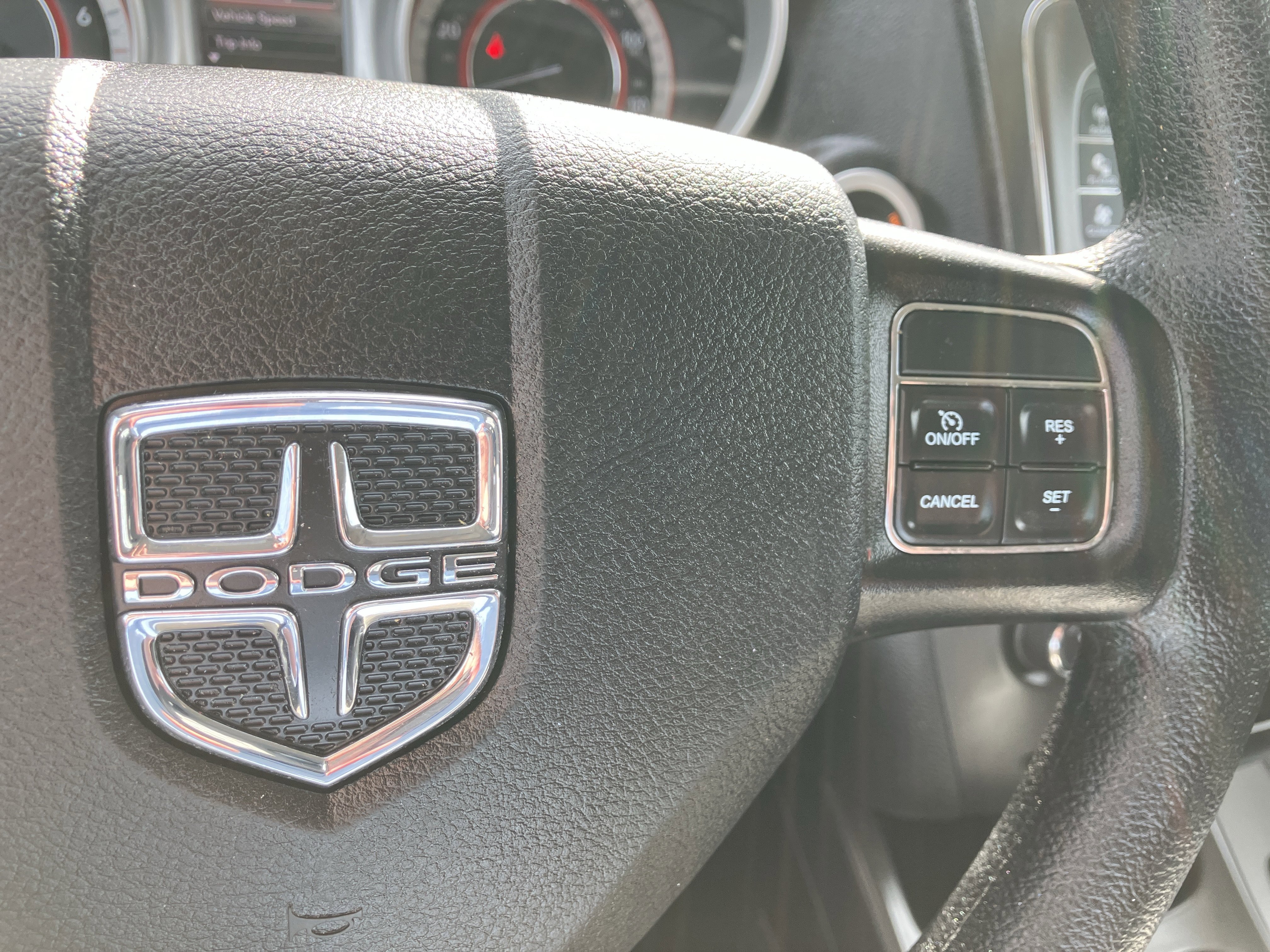 Used 2020 Dodge Journey SE image 38