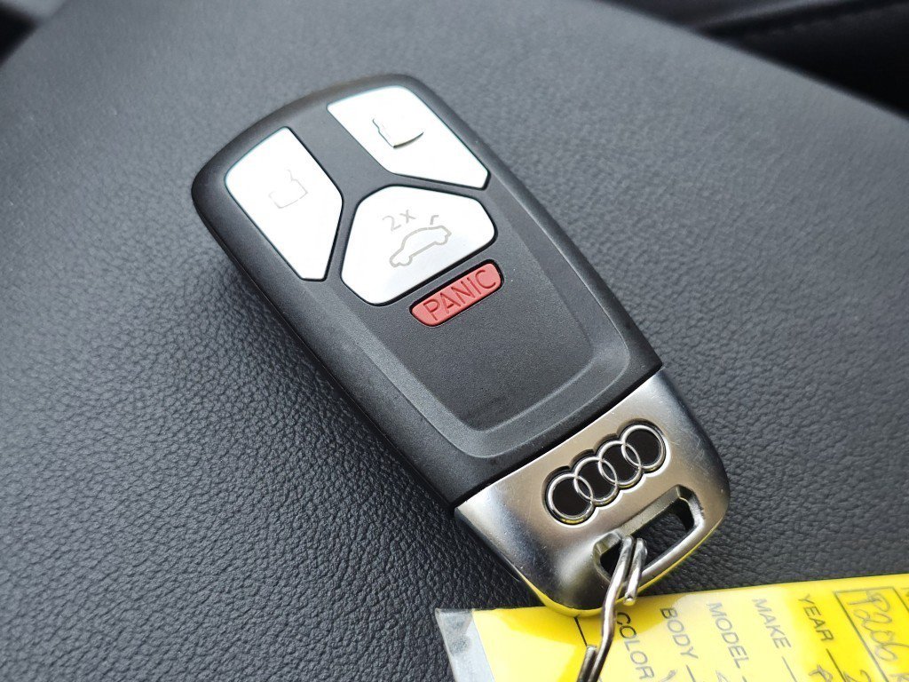Used 2023 Audi Q5 2.0T Premium w/ Convenience Package AWD/4WD image 34