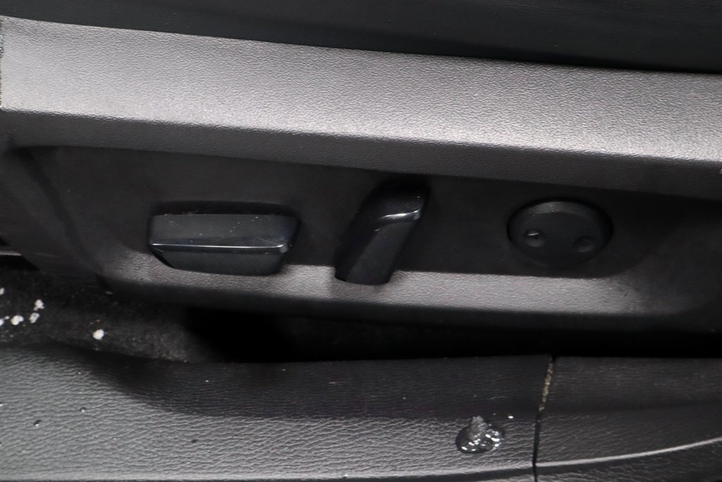 Used 2022 Mitsubishi Outlander SE image 23