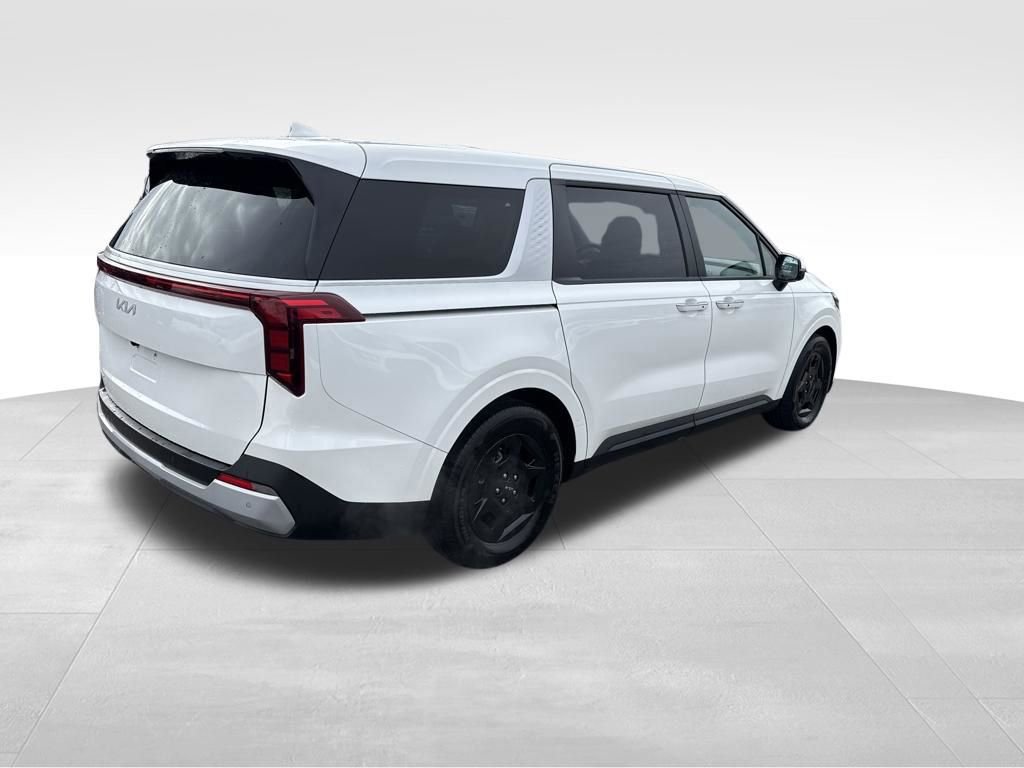 Used 2025 Kia Carnival LXS image 12