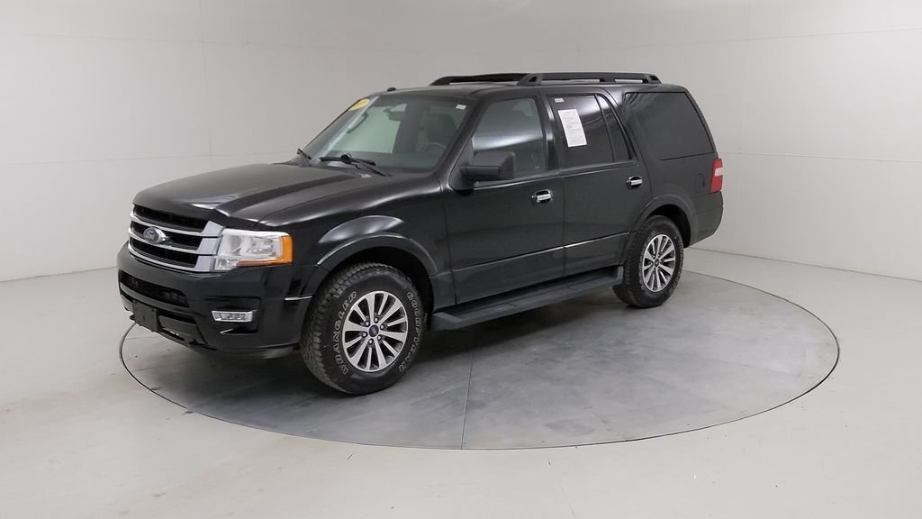 Certified 2017 Ford Expedition XLT w/ Equipment Group 202A AWD/4WD image 19
