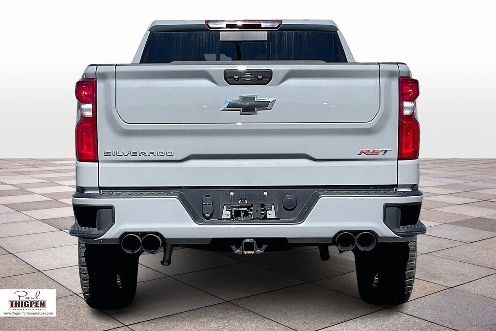 Used 2025 Chevrolet Silverado 1500 RST image 4