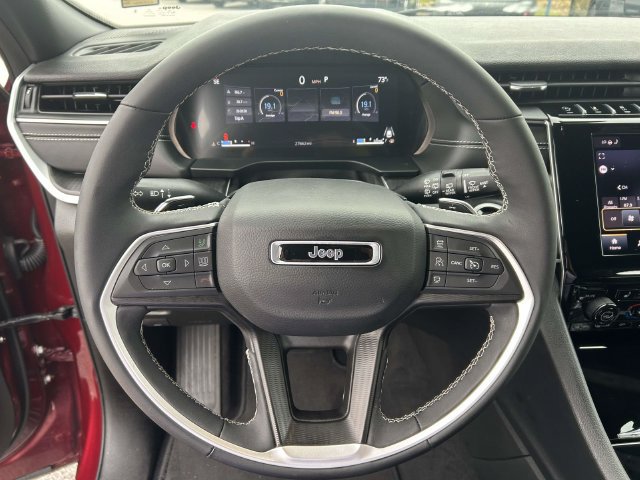 Used 2025 Jeep Grand Cherokee L Altitude RWD image 19